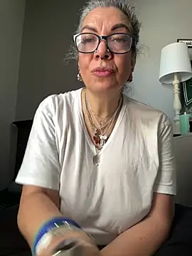 dieseldame1313 online show from 02.21.25