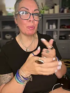 dieseldame1313 online show from 02.05.26