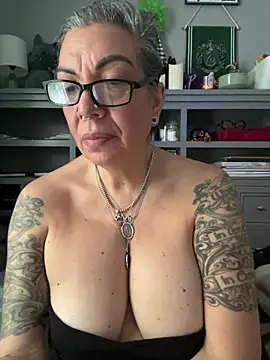 dieseldame1313 online show from 02.08.26