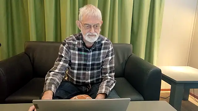 Snapshot of ewaldwillems99 chatting on 01.09.26 ewaldwillems99 online show from 01.09.26
