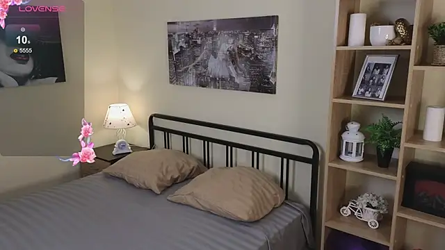 Snapshot of Bonnie_Nunez chatting on 11.08.25 Bonnie Nunez online show from 11.08.25