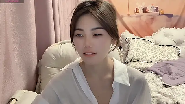 Snapshot of bao-bao- chatting on 06.12.26 bao-bao- online show from 06.12.26