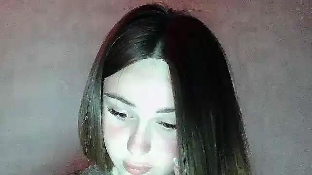 Snapshot of SweetLoraa chatting on 04.25.26 SweetLoraa online show from 04.25.26
