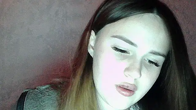 Snapshot of SweetLoraa chatting on 05.13.26 SweetLoraa online show from 05.13.26