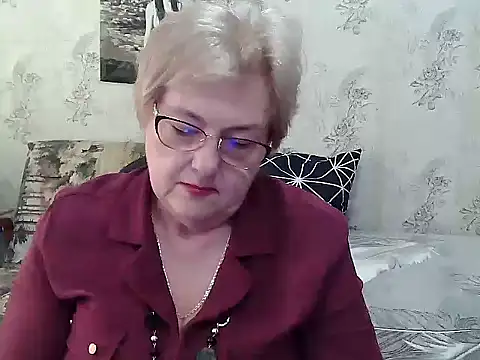 Snapshot of Renata62011 chatting on 05.25.26 Renata62011 online show from 05.25.26