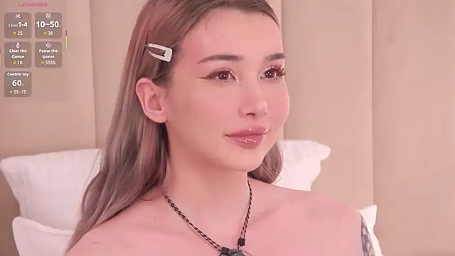 Nesolla online show from 12.15.25