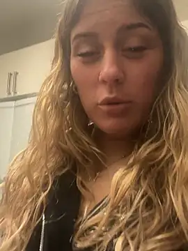 Snapshot of shokatt666 chatting on 01.11.26 shokatt666 online show from 01.11.26