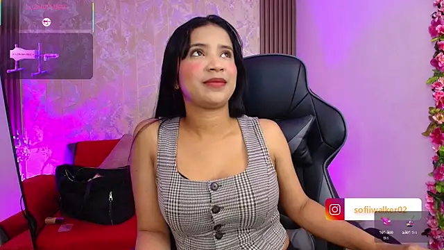 Snapshot of SophiaWalker_1 chatting on 09.09.25 SophiaWalker 1 online show from 09.09.25