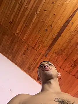 Snapshot of ArturoCardona_ chatting on 10.25.25 ArturoCardona online show from 10.25.25