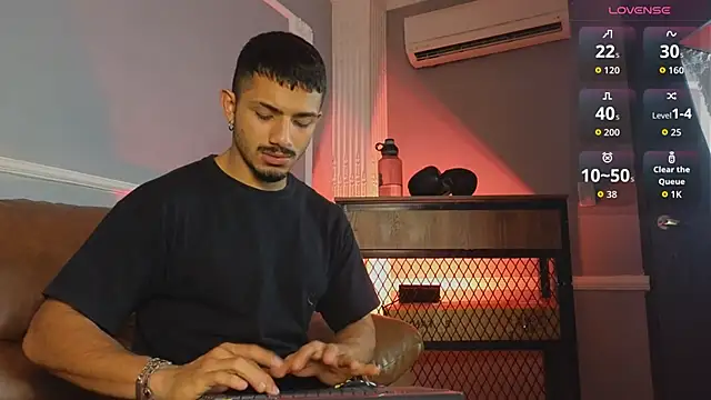 ArturoCardona  online show from 12.17.25