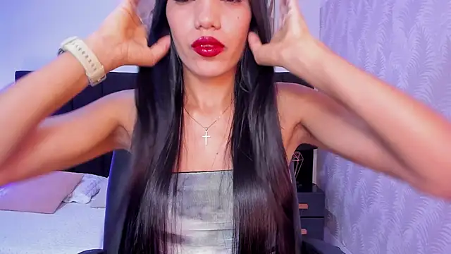 kaylaadams7 online show from 10.13.25