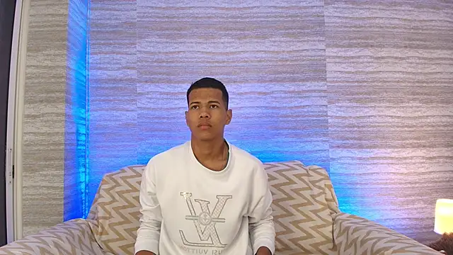 Snapshot of KingStark_ chatting on 11.06.25 KingStark online show from 11.06.25