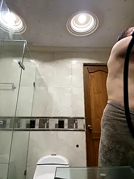   Damian    online show from 10.04.25