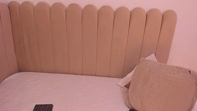 Snapshot of Jasmin_hamdan chatting on 11.29.25 Jasmin hamdan online show from 11.29.25