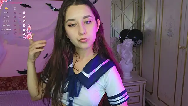 Snapshot of Eva_Maller chatting on 10.18.25 Eva Maller online show from 10.18.25