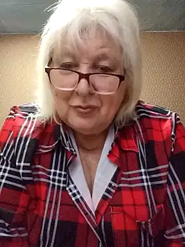 Snapshot of Alexia64231 chatting on 12.17.25 Alexia64231 online show from 12.17.25