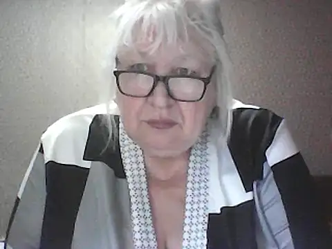 Snapshot of Alexia64231 chatting on 04.25.26 Alexia64231 online show from 04.25.26