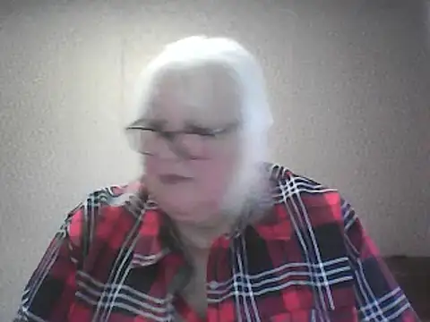 Snapshot of Alexia64231 chatting on 04.25.26 Alexia64231 online show from 04.25.26
