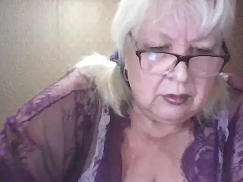Snapshot of Alexia64231 chatting on 05.06.26 Alexia64231 online show from 05.06.26