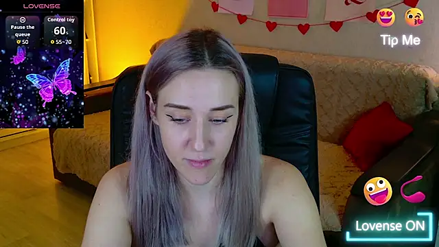 Snapshot of Free_Harmony chatting on 09.23.25 Free Harmony online show from 09.23.25