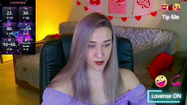 Snapshot of Free_Harmony chatting on 10.04.25 Free Harmony online show from 10.04.25