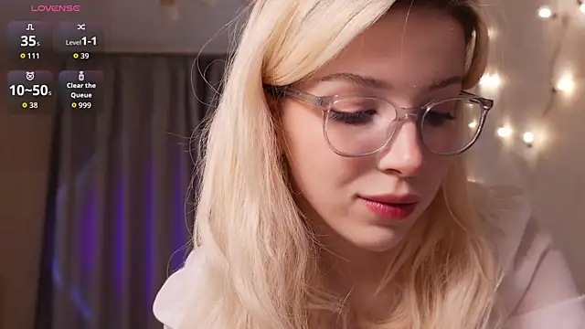 Snapshot of peachii_meow chatting on 05.01.26 peachii meow online show from 05.01.26