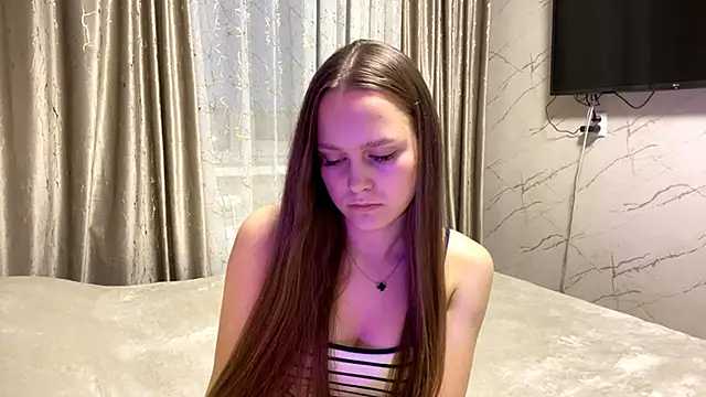 Snapshot of SoSweetGirl chatting on 09.08.25 SoSweetGirl online show from 09.08.25