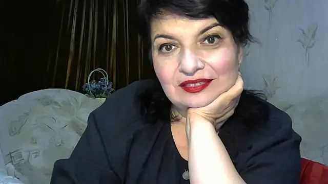 Snapshot of LedyNika chatting on 09.16.25 LedyNika online show from 09.16.25