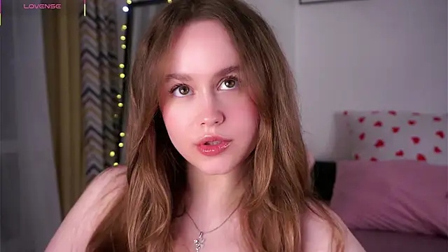 Snapshot of SusannaScholler chatting on 04.26.26 SusannaScholler online show from 04.26.26
