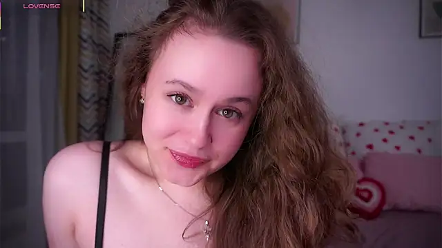 Snapshot of SusannaScholler chatting on 05.23.26 SusannaScholler online show from 05.23.26