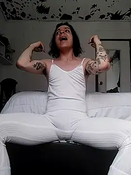 Snapshot of oxxy_jean chatting on 05.25.26 oxxy jean online show from 05.25.26