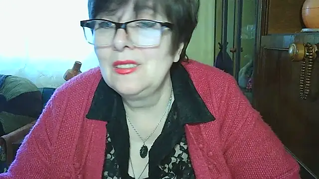 Snapshot of VeronicaGold511 chatting on 04.22.26 VeronicaGold511 online show from 04.22.26