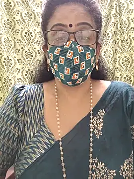 Snapshot of sweet-lotus chatting on 10.09.25 sweet-lotus online show from 10.09.25