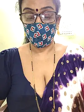 Snapshot of sweet-lotus chatting on 11.22.25 sweet-lotus online show from 11.22.25