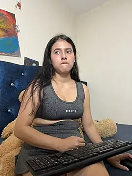 Snapshot of vikysexy283 chatting on 11.23.25 vikysexy283 online show from 11.23.25