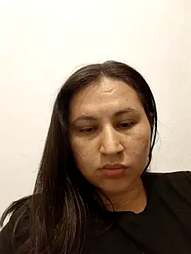 Snapshot of victoriadaniela chatting on 04.16.26 victoriadaniela online show from 04.16.26