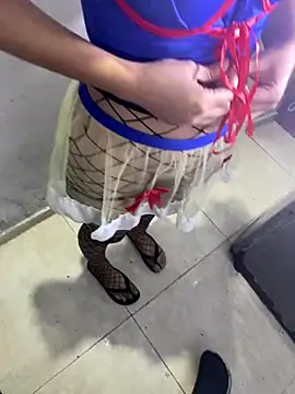 pareja-dispuesta online show from 09.12.25