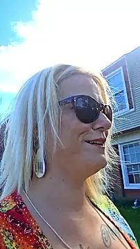 RhondaRump online show from 10.09.25