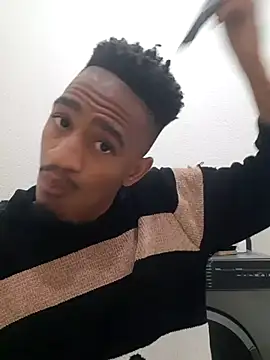 Snapshot of gemini_loops chatting on 10.22.25 gemini loops online show from 10.22.25