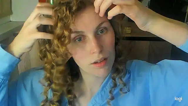 JuliaMuuun online show from 05.15.26