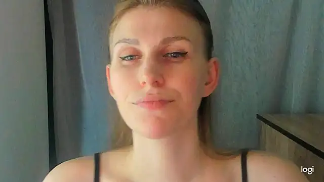 Snapshot of JuliaMuuun chatting on 06.12.26 JuliaMuuun online show from 06.12.26