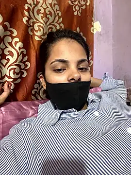 Snapshot of Sandhya_77 chatting on 04.14.26 Sandhya 77 online show from 04.14.26