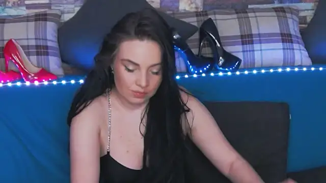 GrayLunna online show from 03.18.26