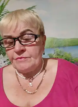 Snapshot of VioletSweet5566 chatting on 09.27.25 VioletSweet5566 online show from 09.27.25