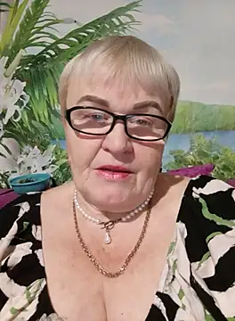 Snapshot of VioletSweet5566 chatting on 10.02.25 VioletSweet5566 online show from 10.02.25