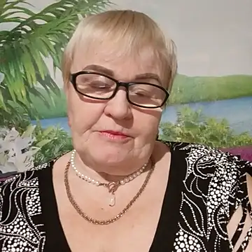 Snapshot of VioletSweet5566 chatting on 10.18.25 VioletSweet5566 online show from 10.18.25