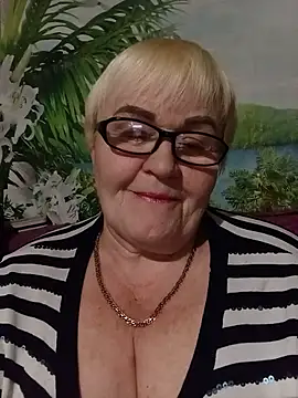 Snapshot of VioletSweet5566 chatting on 11.20.25 VioletSweet5566 online show from 11.20.25