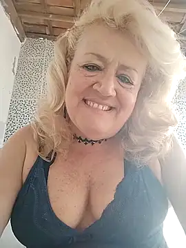 Snapshot of Belladama61 chatting on 02.17.26 Belladama61 online show from 02.17.26