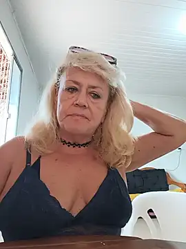 Snapshot of Belladama61 chatting on 05.22.26 Belladama61 online show from 05.22.26