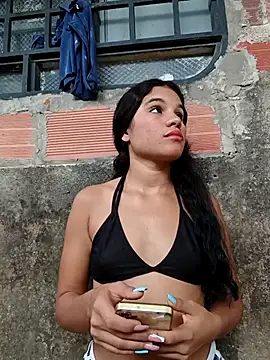 Snapshot of Little-Pussy-Sweet chatting on 09.18.25 Little-Pussy-Sweet online show from 09.18.25